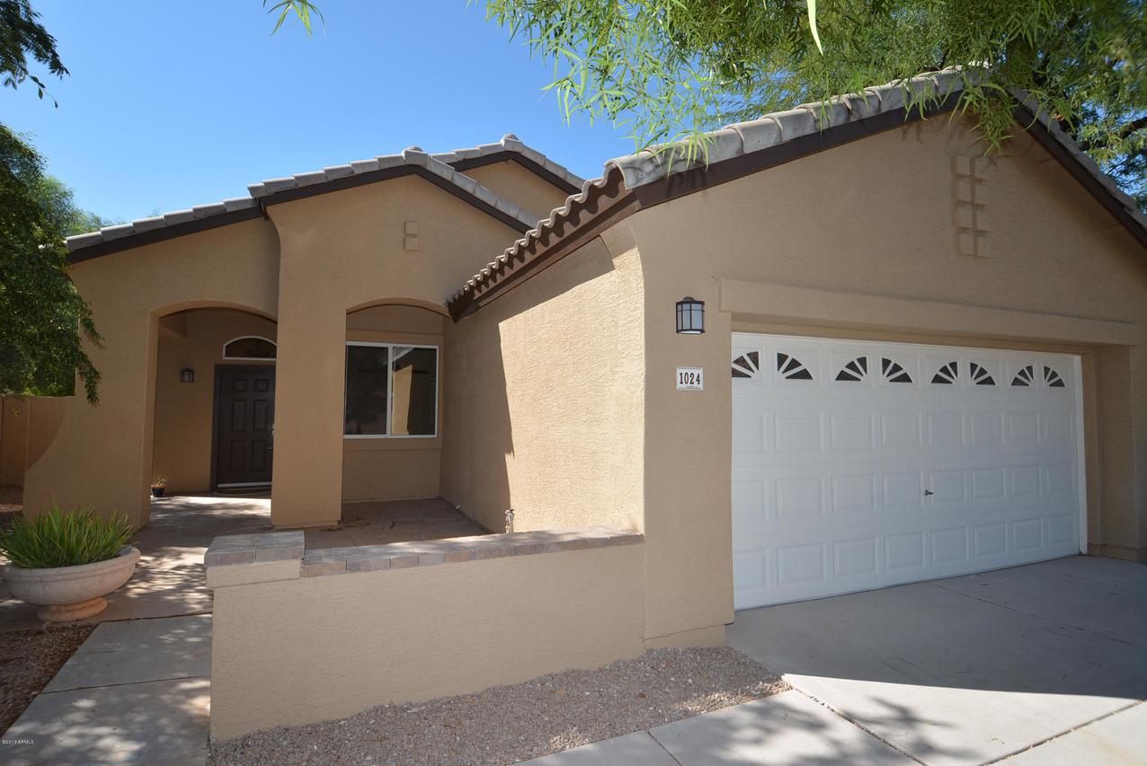 1024 S Portland Ave., Gilbert, AZ 85296