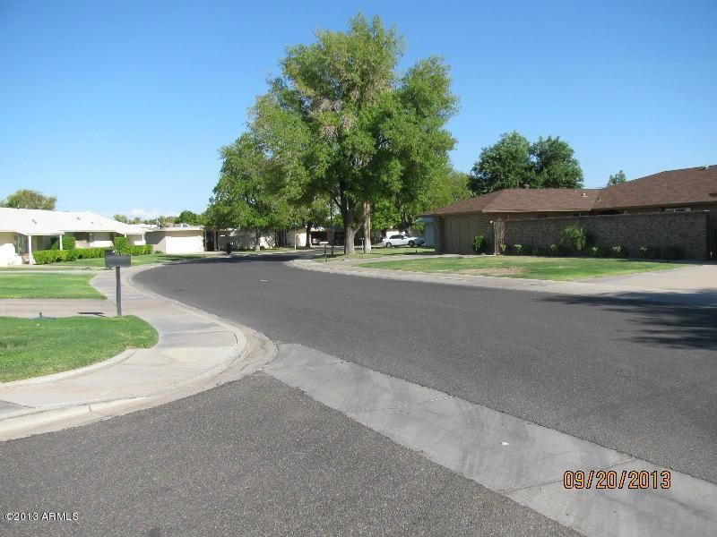 18436 N 101st Dr., Sun City, AZ 85373