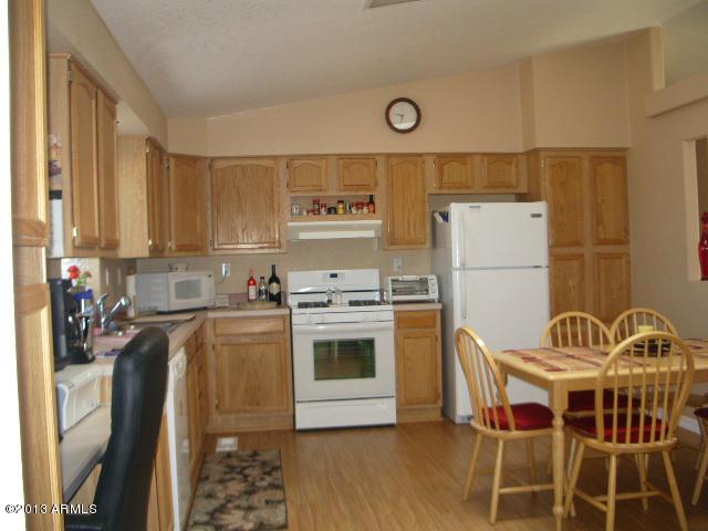 174 S Gompers Cir., Morristown, AZ 85342