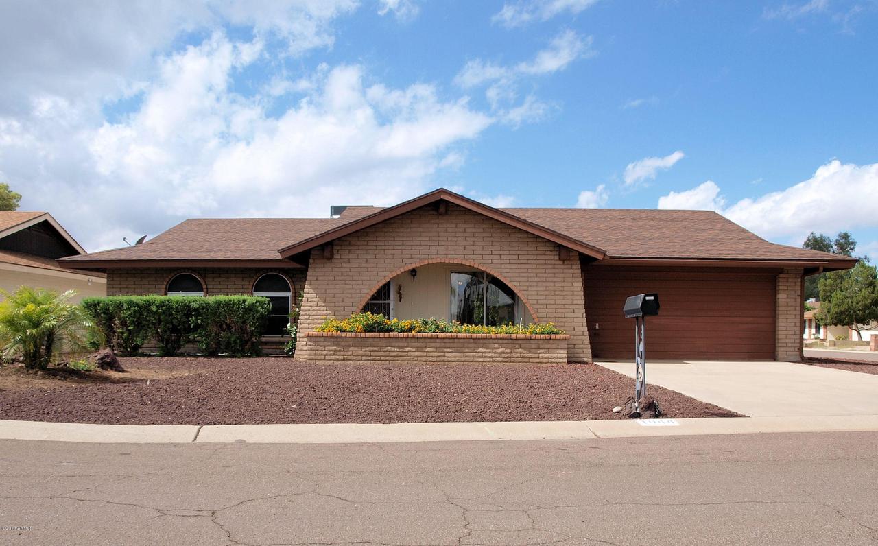 1044 S 74th Pl., Mesa, AZ 85208