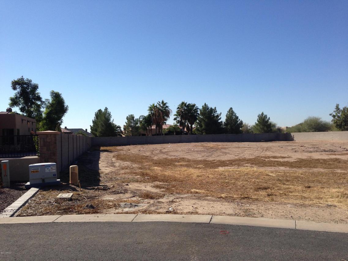 2027 E Pickett Ct. #16, Gilbert, AZ 85298