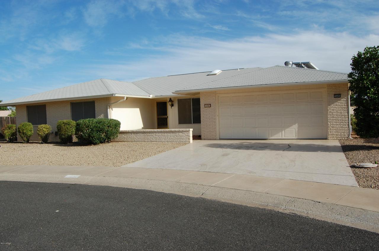 16405 N Meadow Park Dr., Sun City, AZ 85351