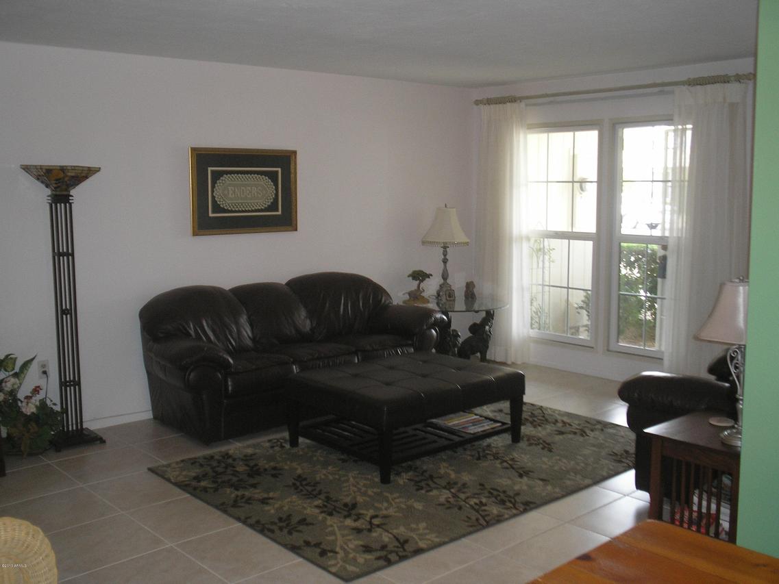 10503 W Palmeras Dr., Sun City, AZ 85373