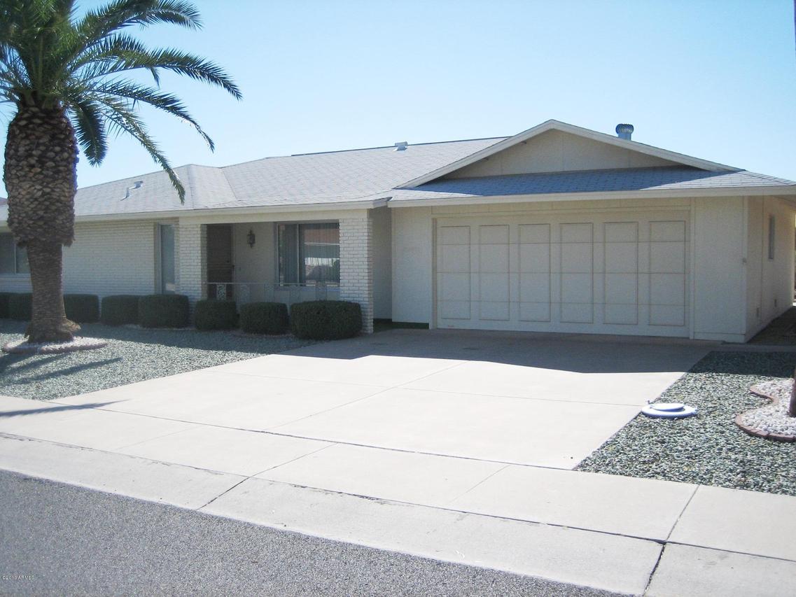 9561 W Spanish Moss Ln., Sun City, AZ 85373