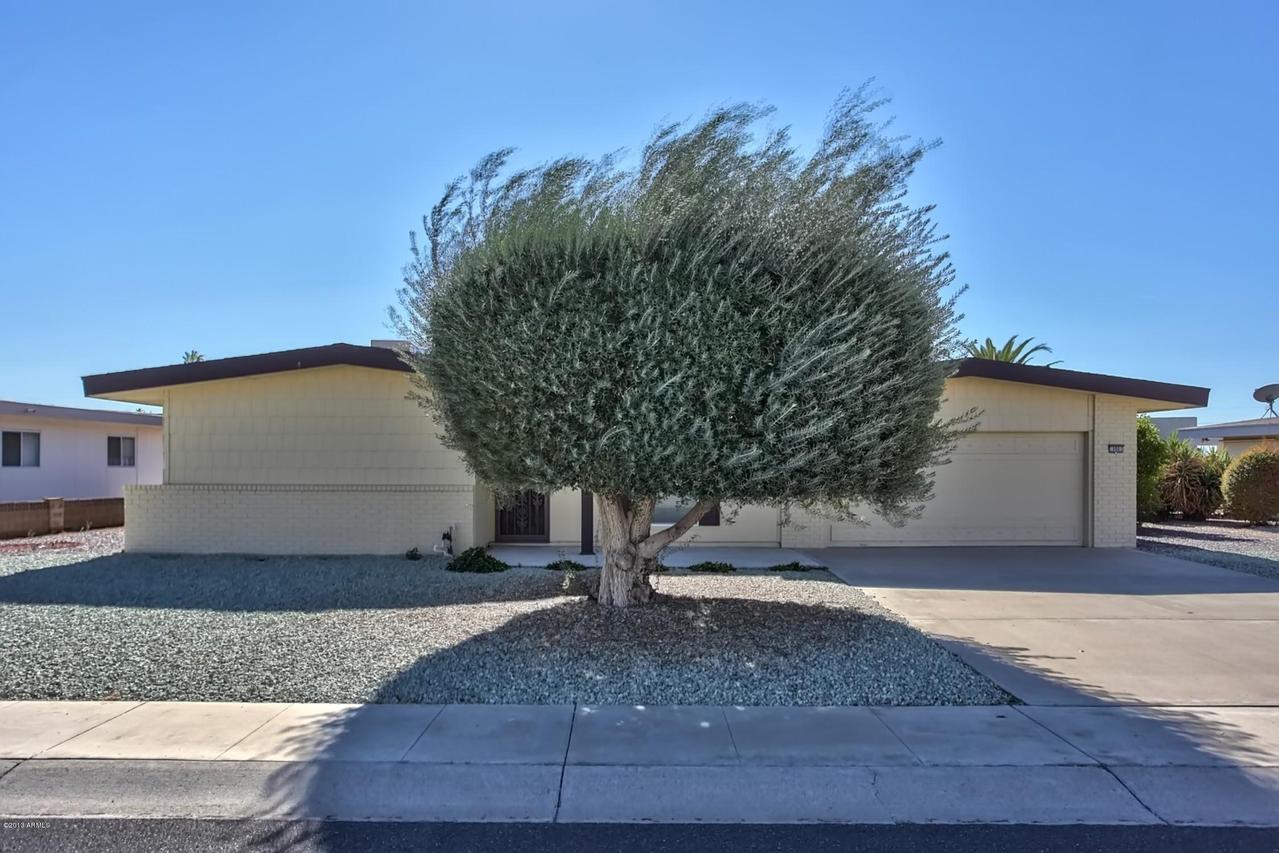 10801 W Palmeras Dr., Sun City, AZ 85373