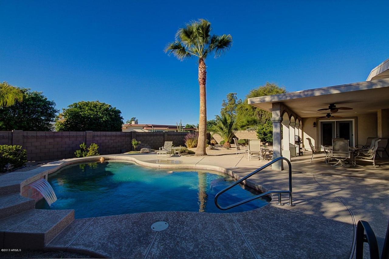 11017 W Palmeras Dr., Sun City, AZ 85373