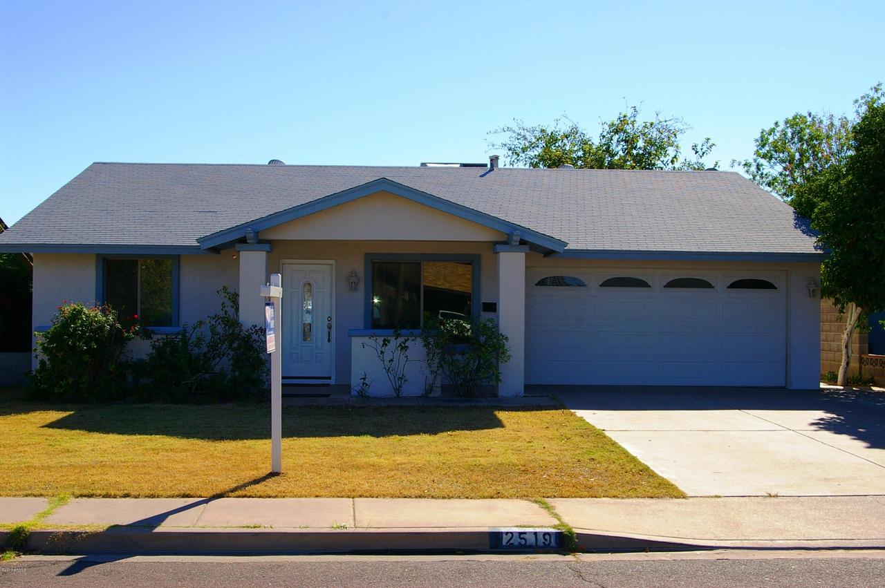 2519 E Pebble Beach Dr., Tempe, AZ 85282