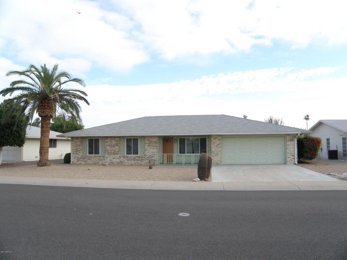 16846 N Meadow Park Dr., Sun City, AZ 85351