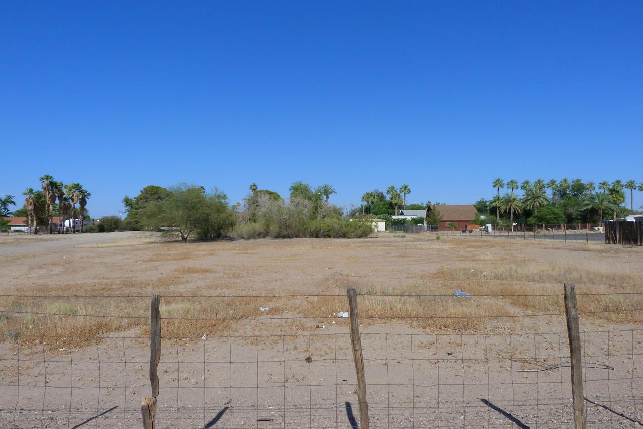 7619 (apx) N 59th Ln. #9, Glendale, AZ 85301