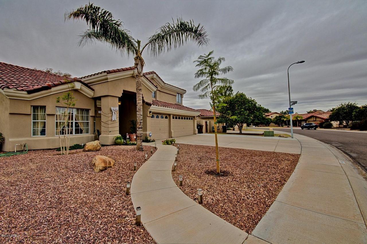 12460 N 71st Dr., Peoria, AZ 85381