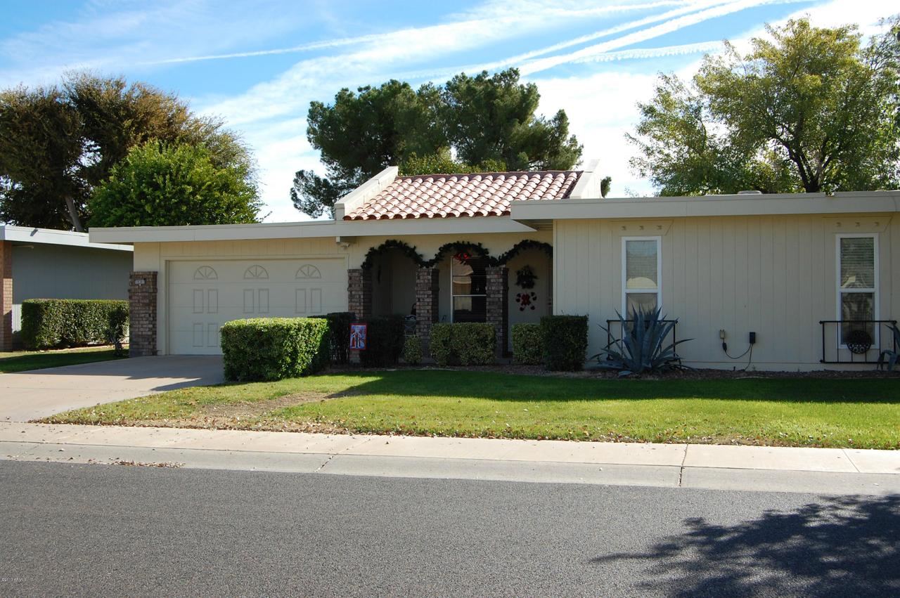 10301 W Highwood Ln., Sun City, AZ 85373