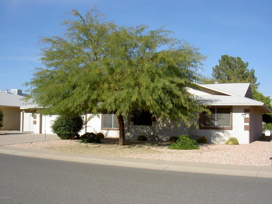 10118 W Concho Cir., Sun City, AZ 85373