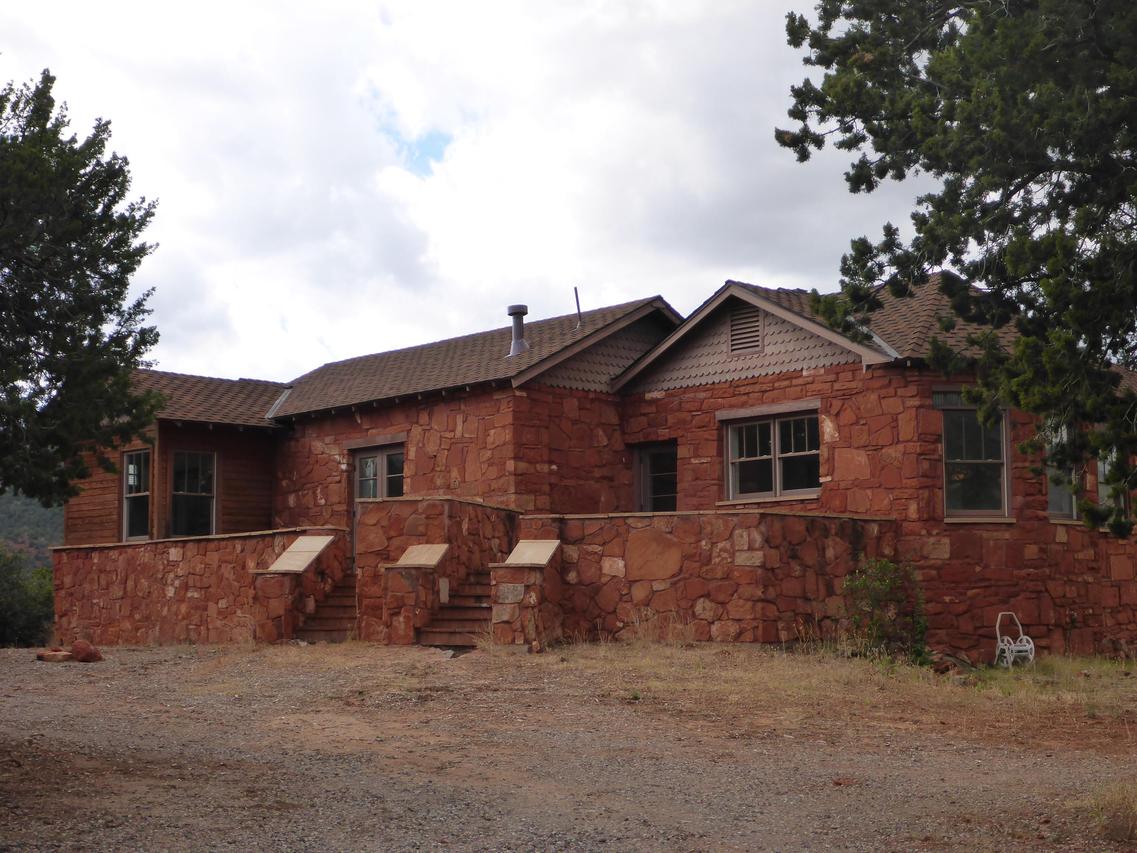 35 Gassaway Pl., Sedona, AZ 86336