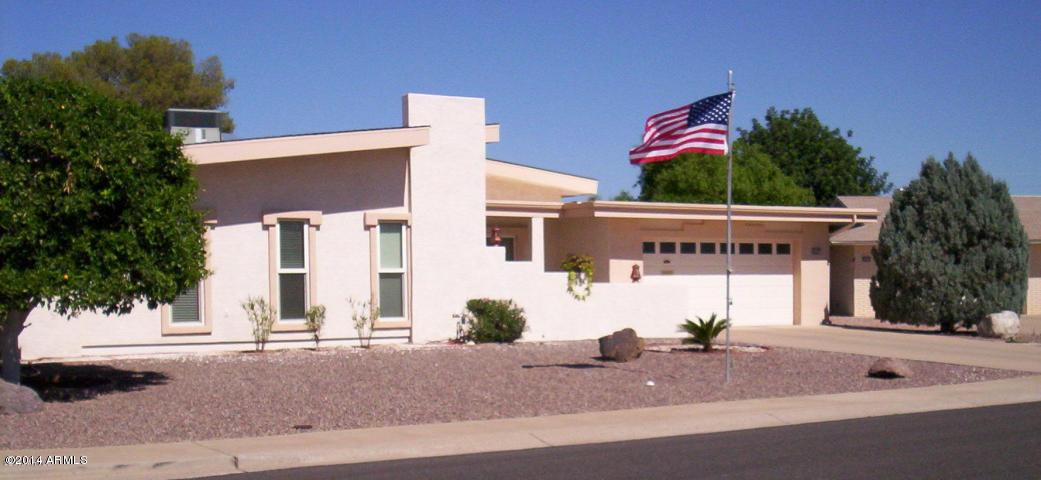 16817 N Meadow Park Dr., Sun City, AZ 85351