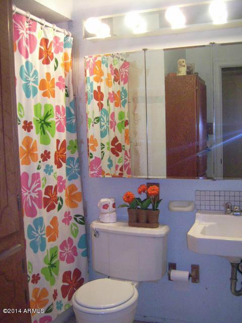 3324 N 40th Ave., Phoenix, AZ 85019