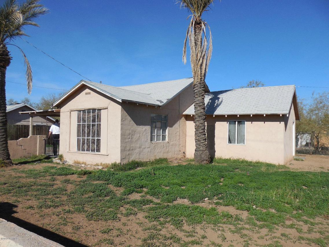 2626 E Roosevelt St., Phoenix, AZ 85008