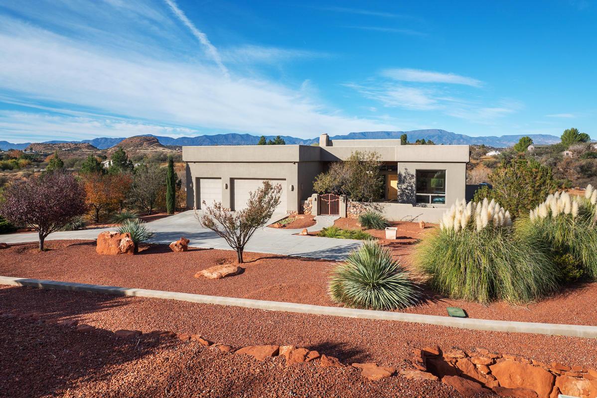 1820 S Creekside Bend, Cornville, AZ 86325