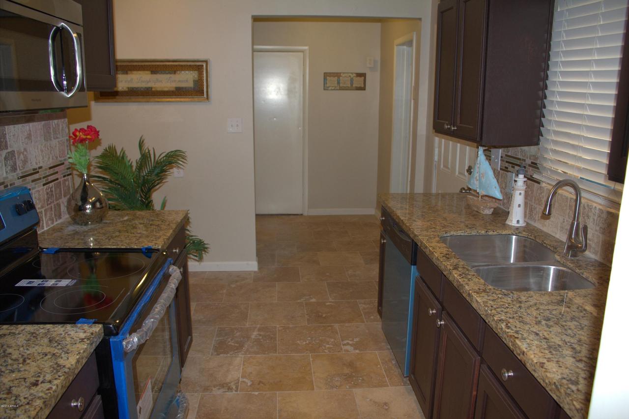 3135 N 20th St., Phoenix, AZ 85016