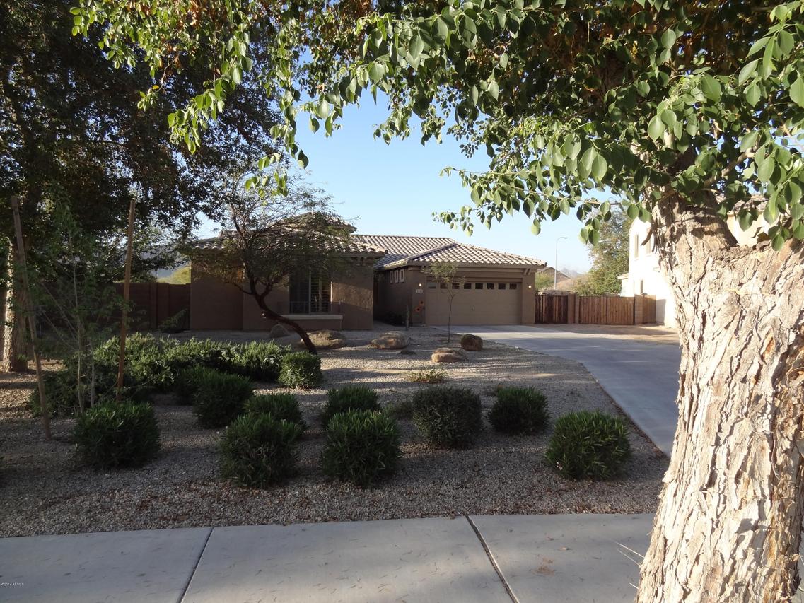 2233 W Harwell Rd., Phoenix, AZ 85041