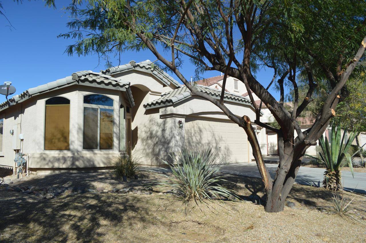 692 E Leslie Ave., San Tan Valley, AZ 85140