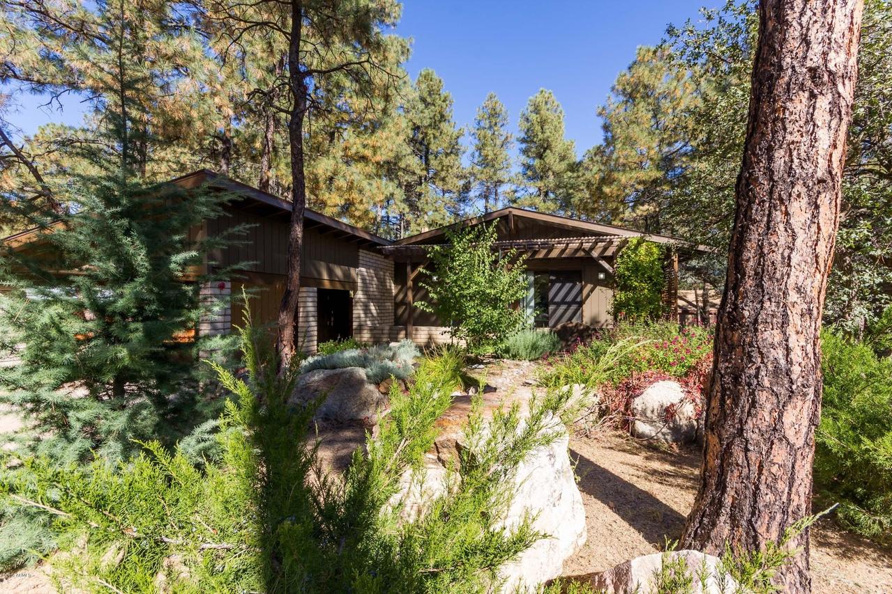 812 Desoto Rd., Prescott, AZ 86303