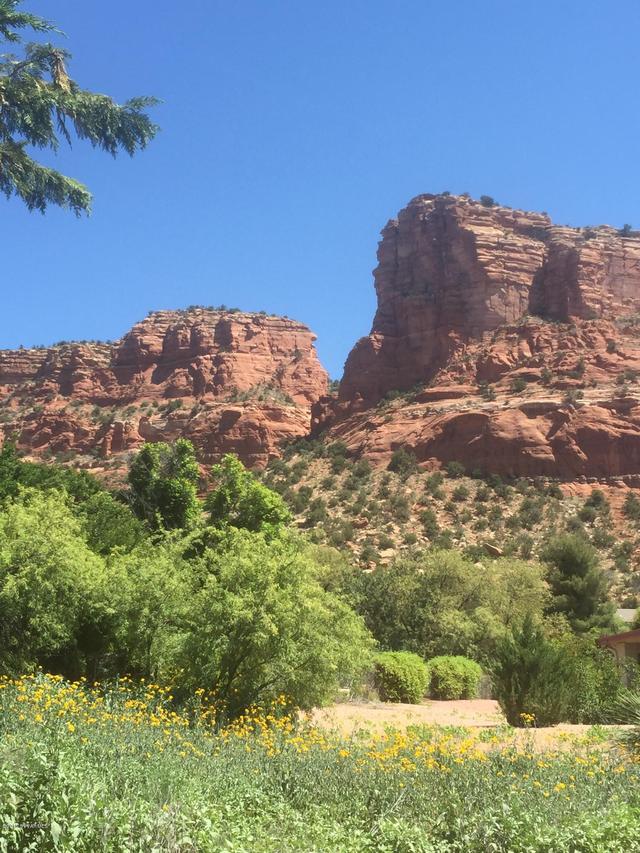 35 Sycamore St., Sedona, AZ 86351