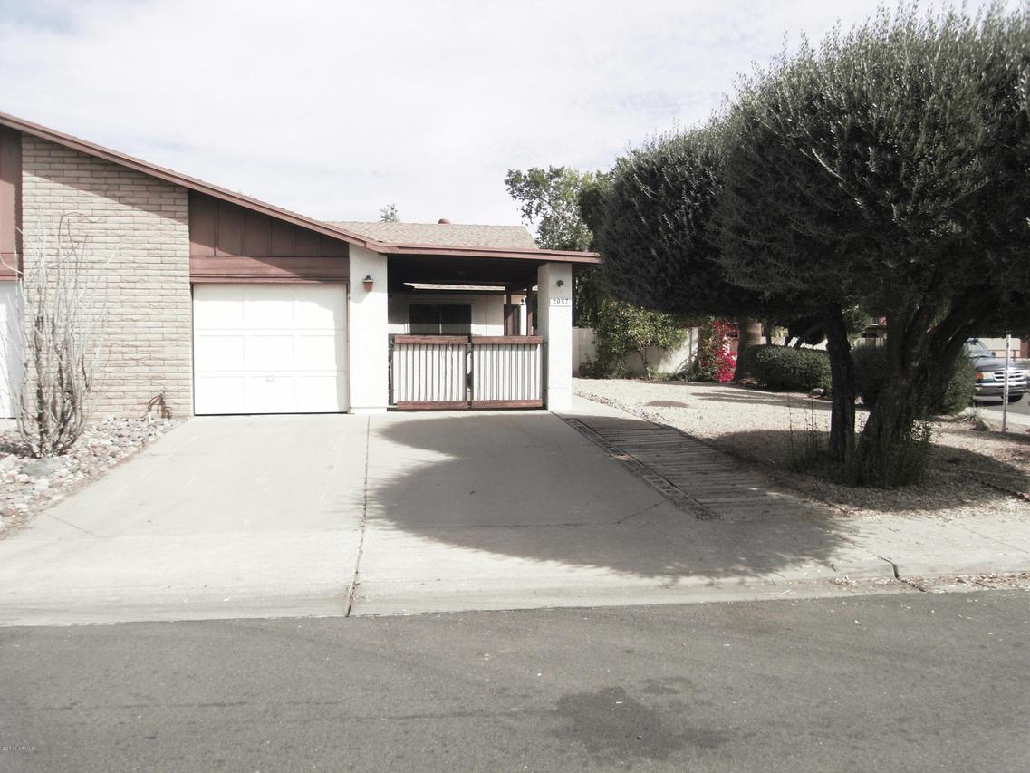 2057 S Las Palmas, Mesa, AZ 85202