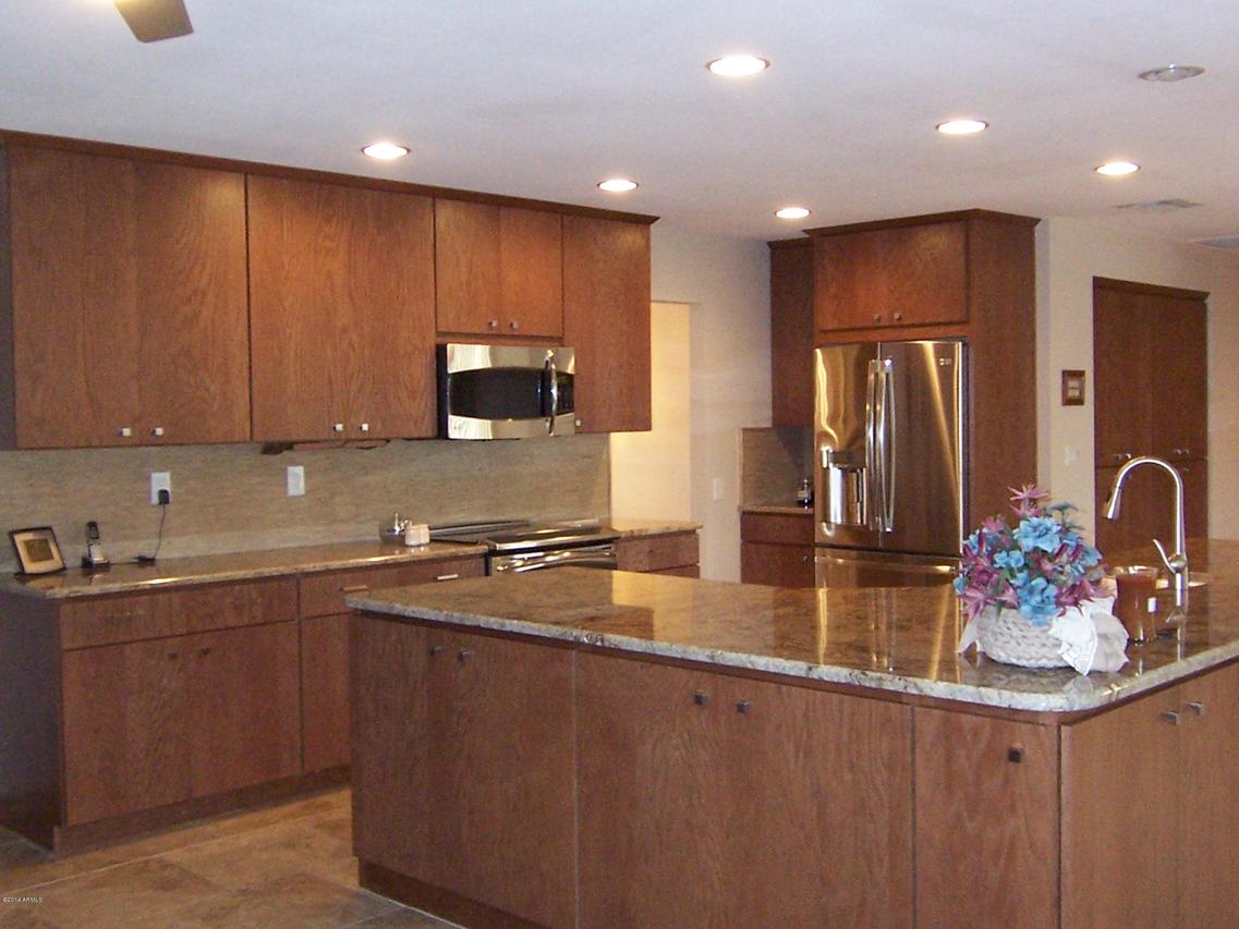 9802 W Evergreen Dr., Sun City, AZ 85373