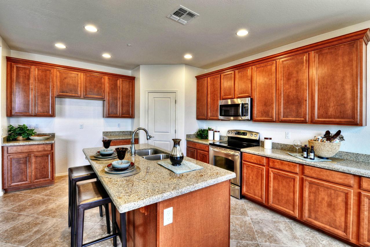 9288 W Wood Dr., Peoria, AZ 85381