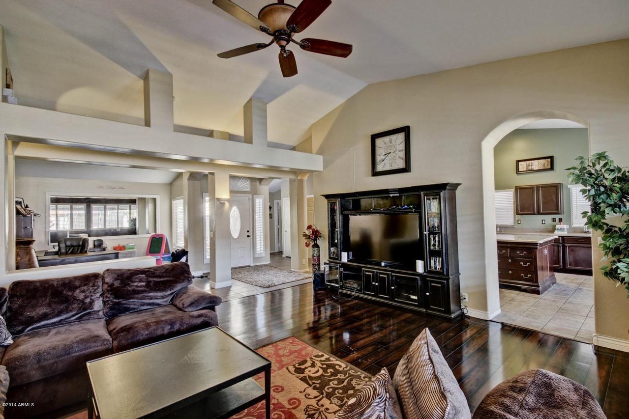 4026 W Escuda Dr., Glendale, AZ 85308