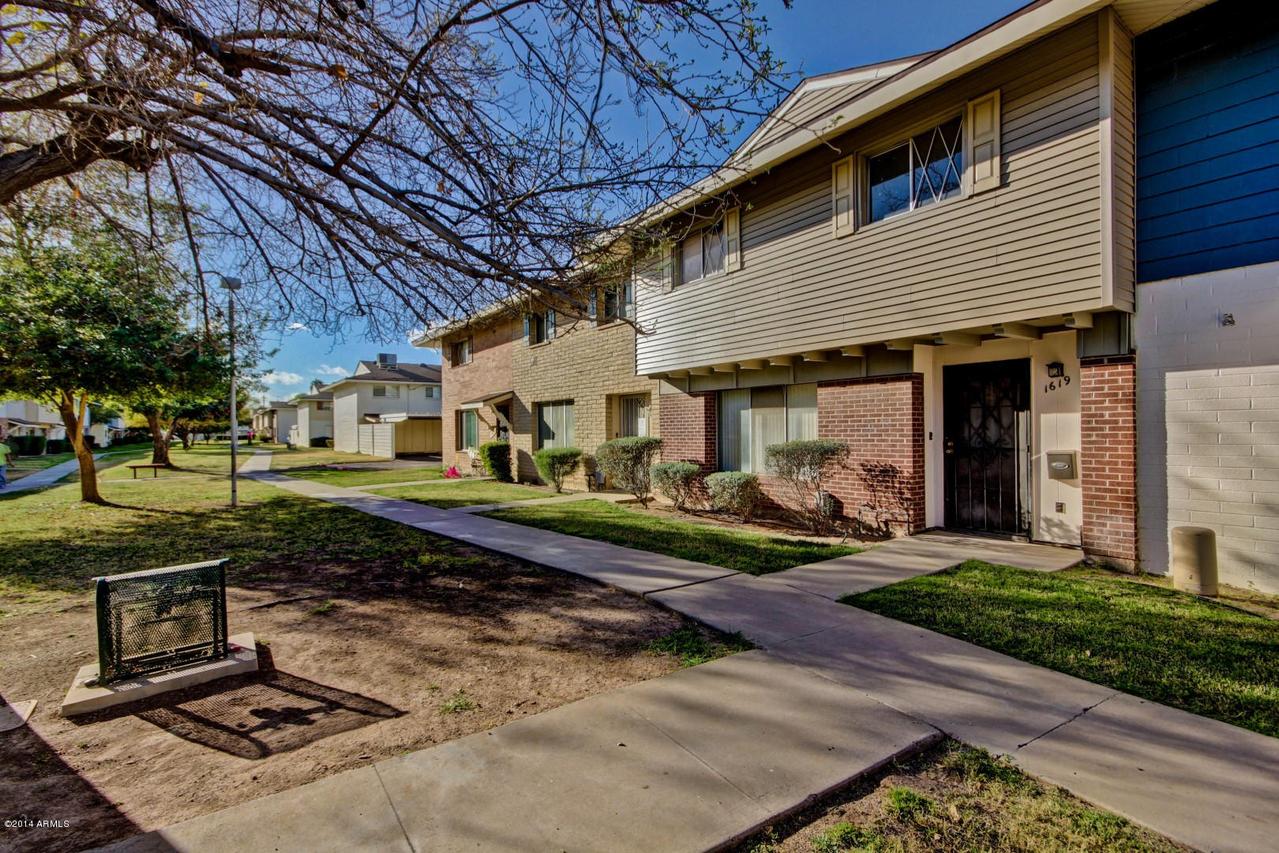 1619 W Hazelwood St., Phoenix, AZ 85015