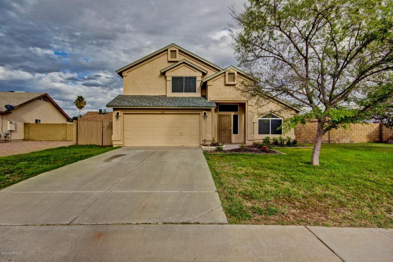 1305 N Avoca, Mesa, AZ 85207