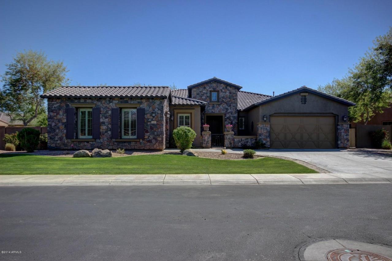 5217 S Fairchild Ln., Chandler, AZ 85249