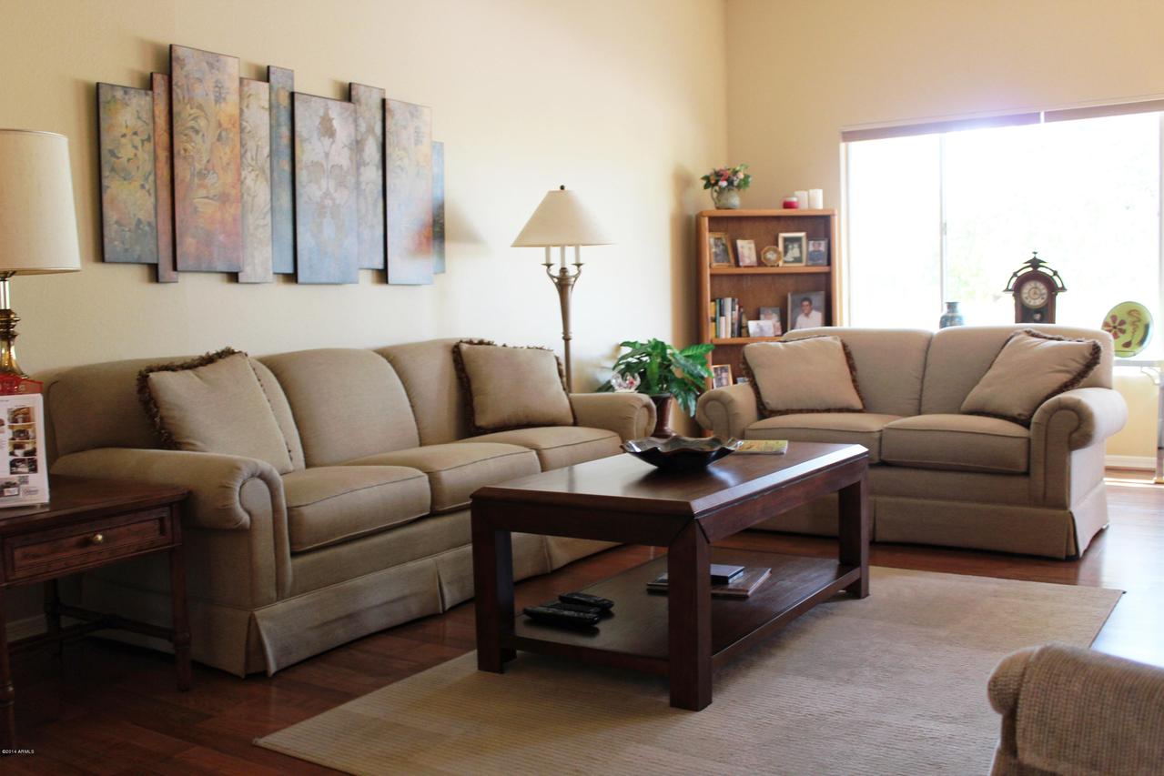 10301 W Edgewood Dr., Sun City, AZ 85351