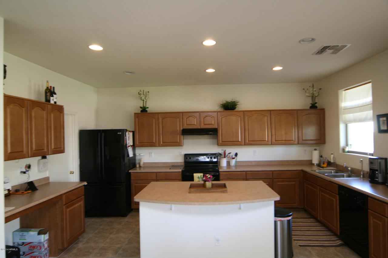 3232 W Saint Anne Ave., Phoenix, AZ 85041