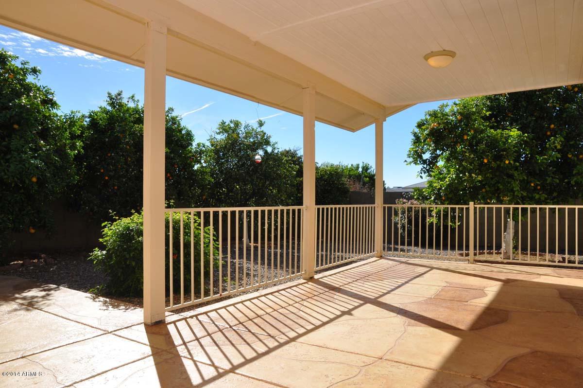 10313 W Pine Springs Dr., Sun City, AZ 85373