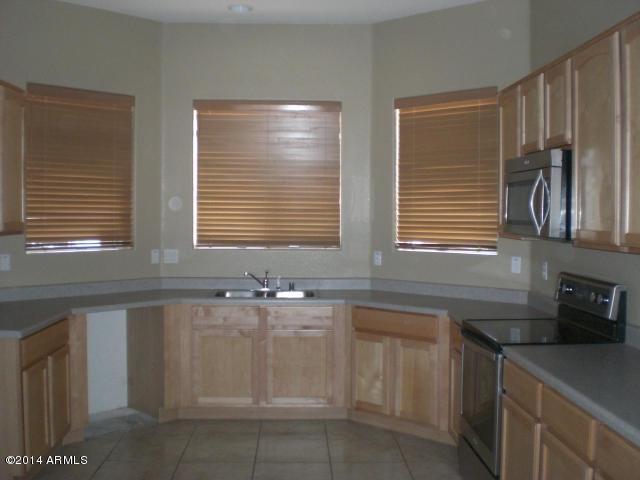 6613 S 5th Way, Phoenix, AZ 85042