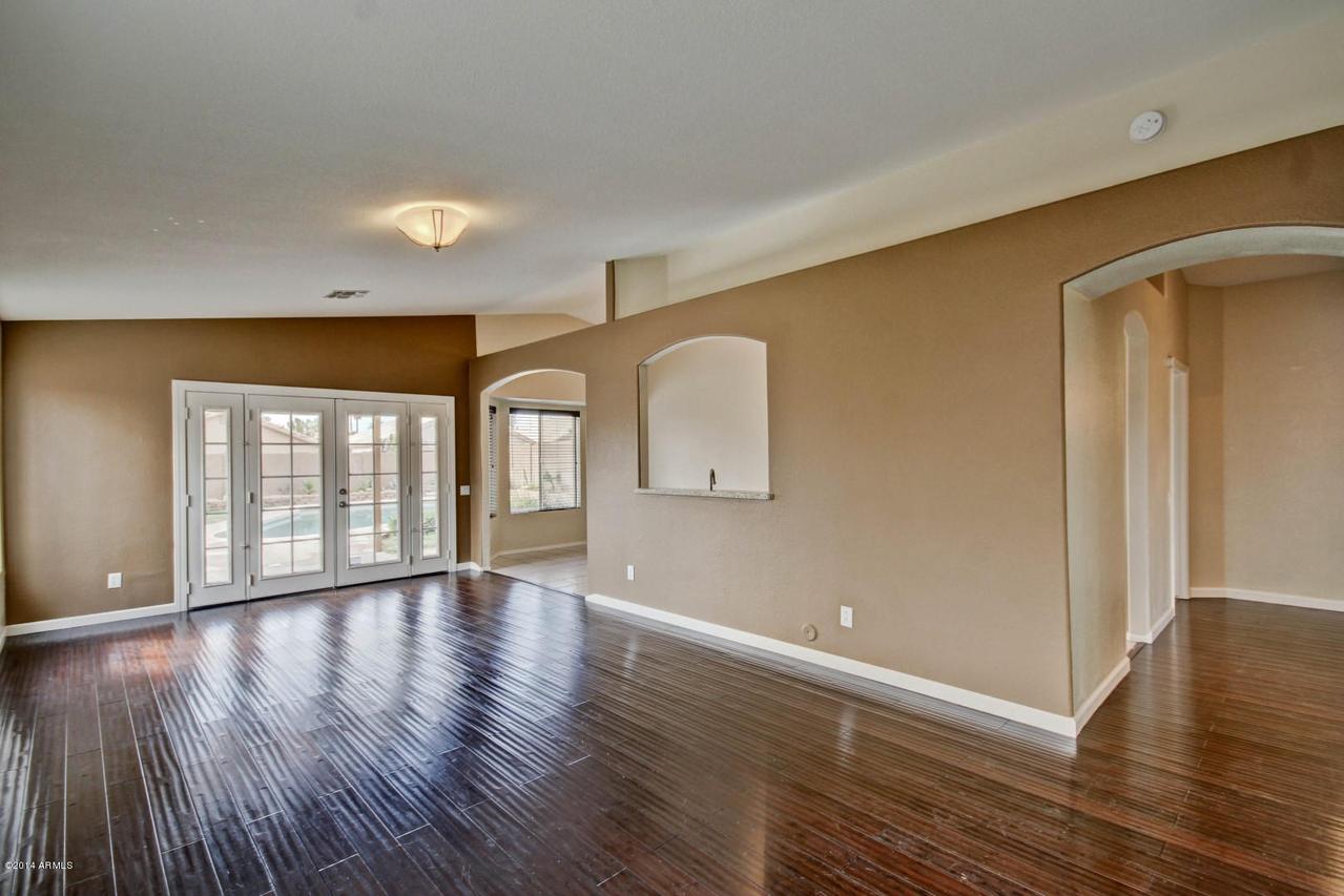 2231 E Ross Ave., Phoenix, AZ 85024