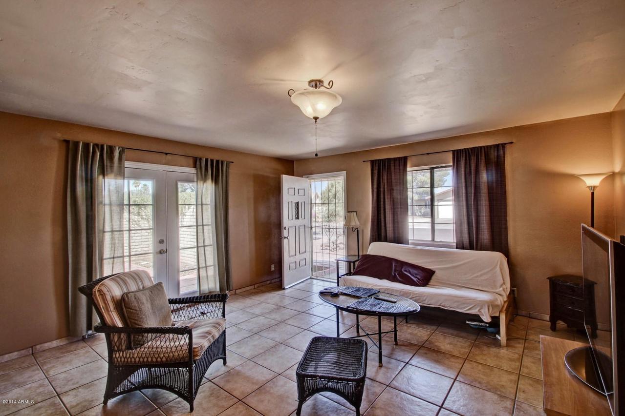 3303 E Everett Dr., Phoenix, AZ 85032