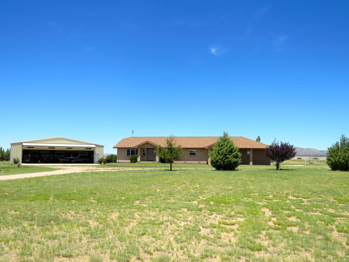 3850 W Runway Rd., Paulden, AZ 86334