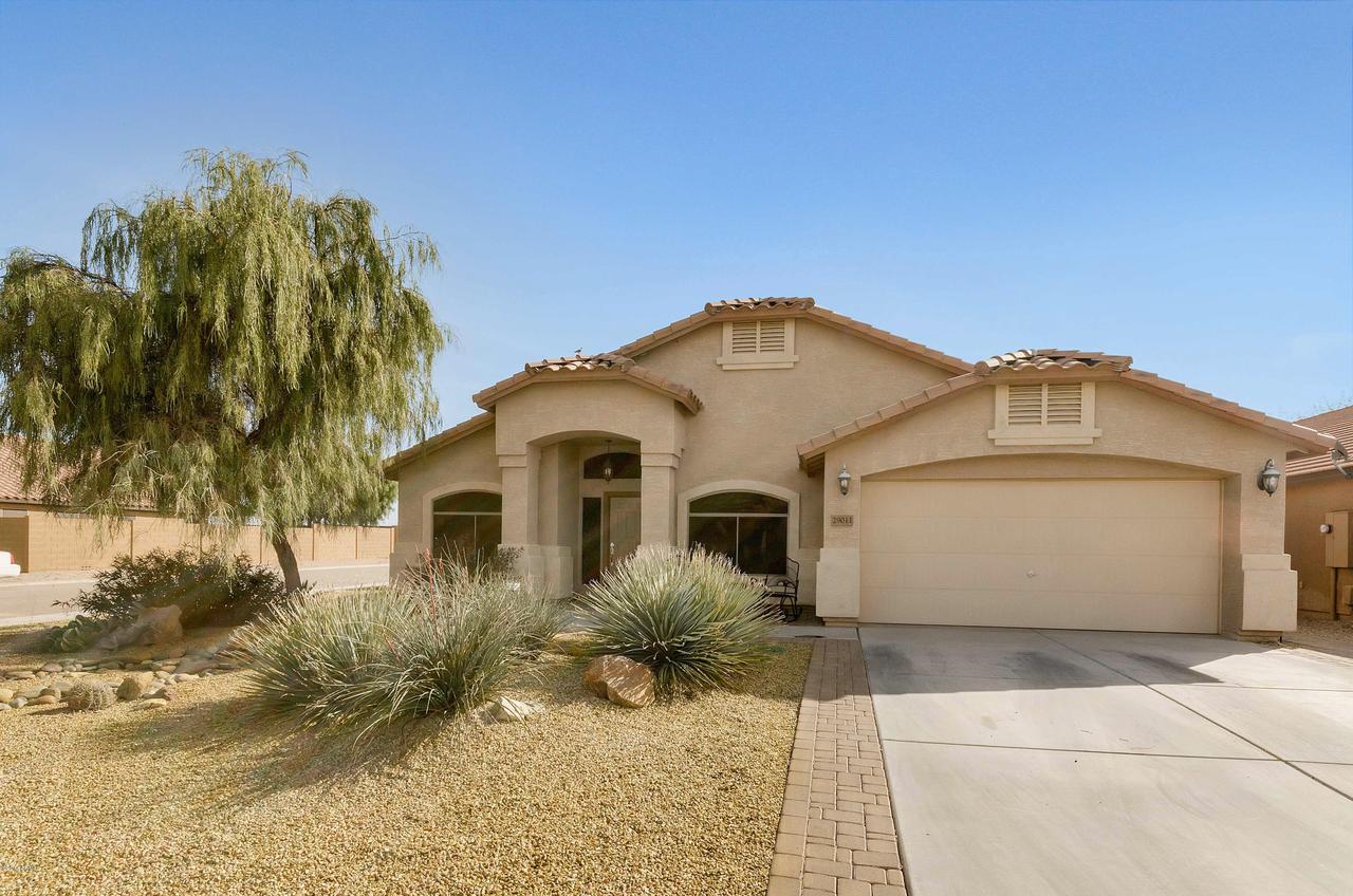 29011 N Calcite Way, San Tan Valley, AZ 85143