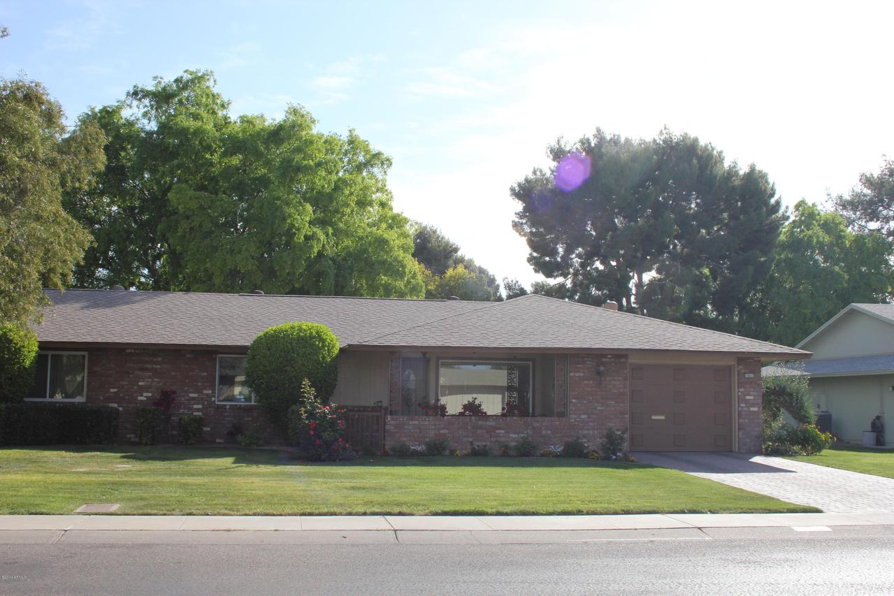 15617 N Lakeforest Dr., Sun City, AZ 85351
