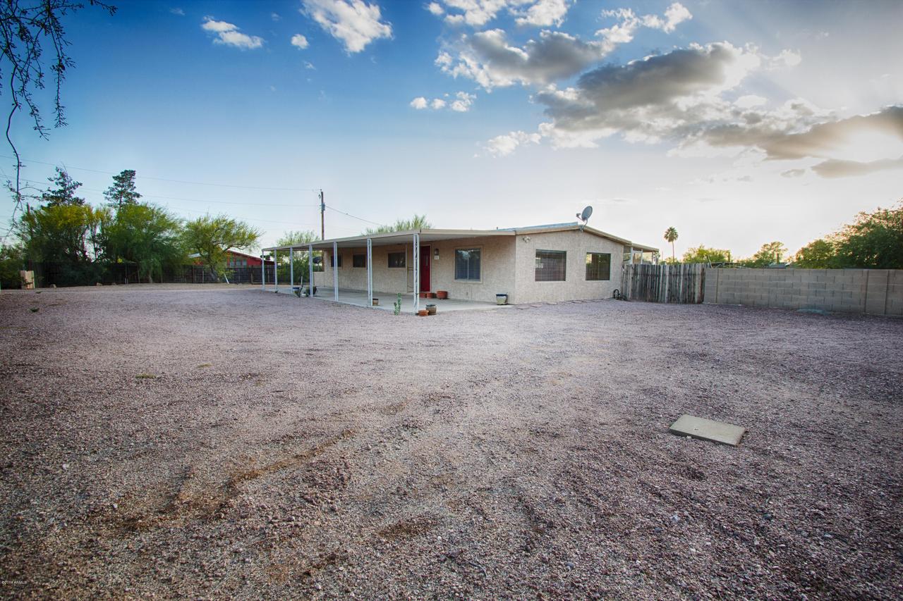 2080 N Cedar Dr., Apache Junction, AZ 85120