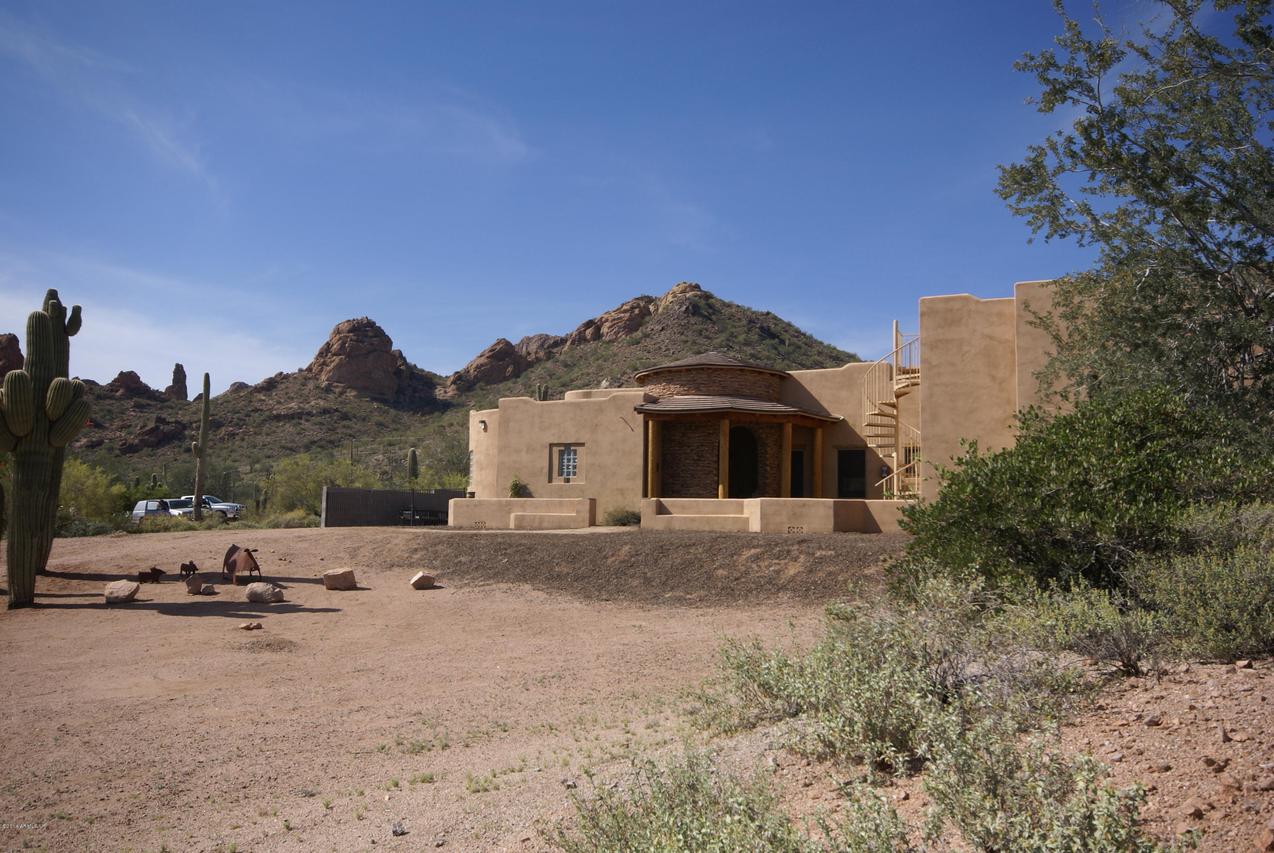 5586 N Wolverine Pass Rd., Apache Junction, AZ 85119