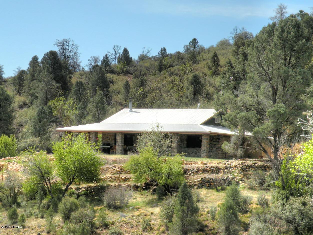 18500 S Miners Camp Rd., Peeples Valley, AZ 86332