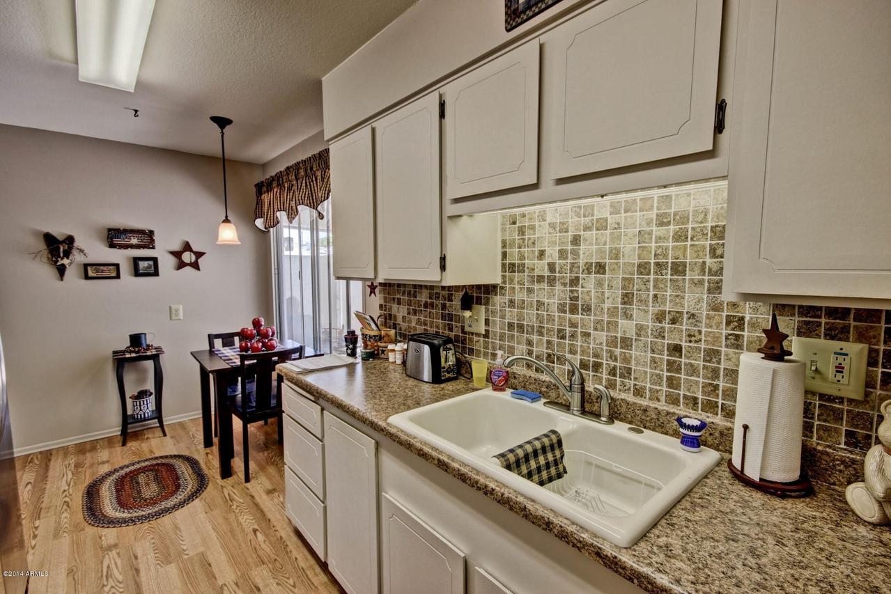 10565 W Palmeras Dr., Sun City, AZ 85373
