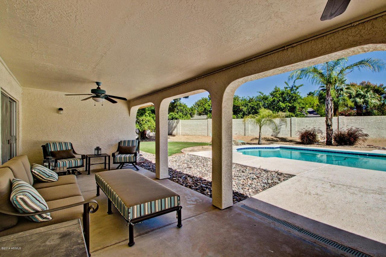 230 E Estero Ln., Litchfield Park, AZ 85340