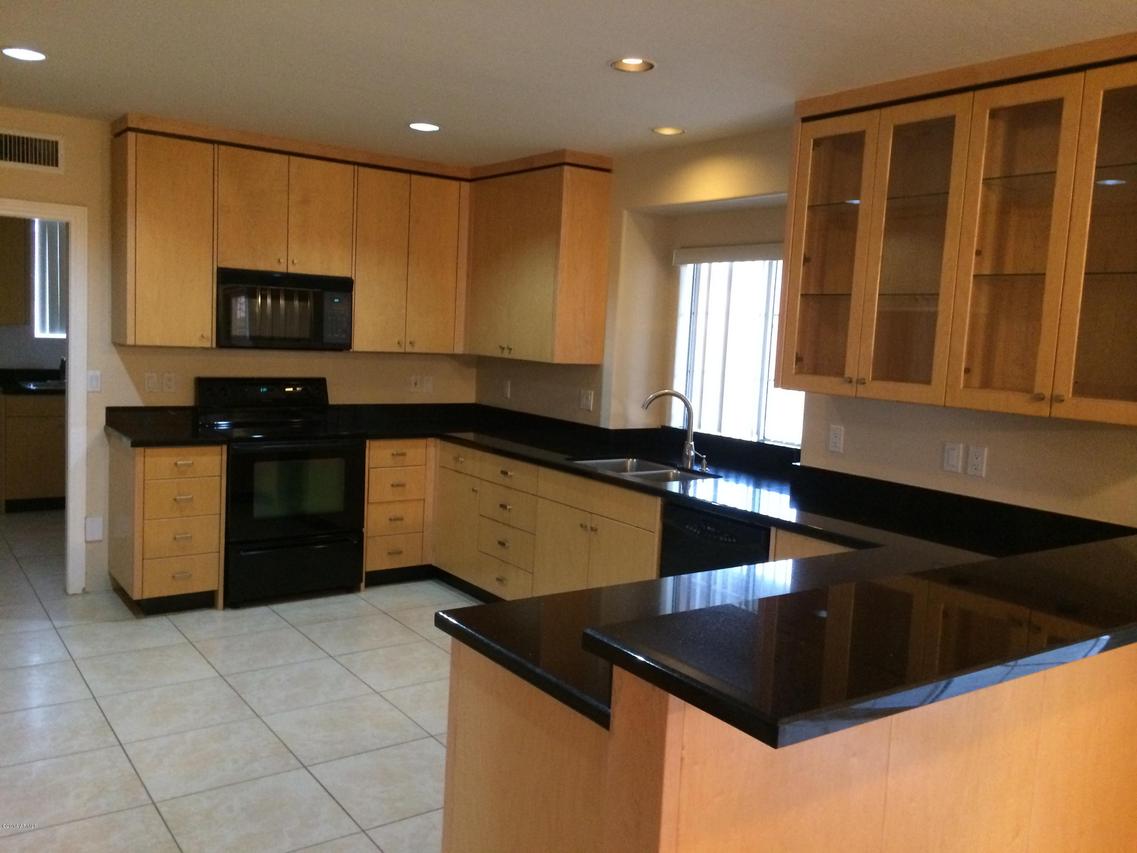 25513 N 15th Ave., Phoenix, AZ 85085