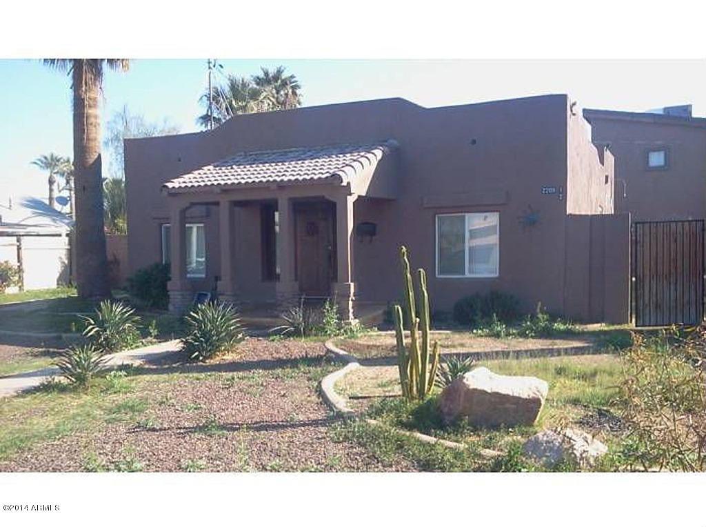 2209 N 25th Pl., Phoenix, AZ 85008