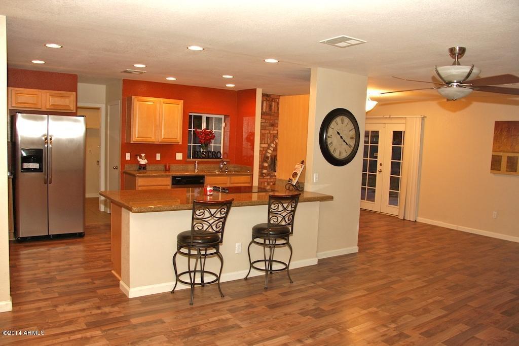 5821 W Hatcher Rd., Glendale, AZ 85302